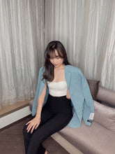 將圖片載入圖庫檢視器 No Photos Blazer