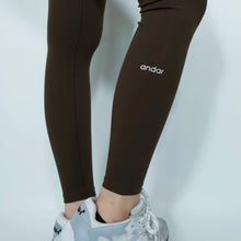 Load image into Gallery viewer, Genie Free Fit Sport Pants
